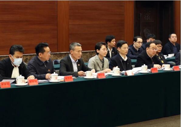 最高人民法院举行党组理论学习中心组（扩大）集体学习研讨1