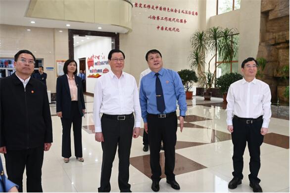最高检调研组在黑龙江调研3