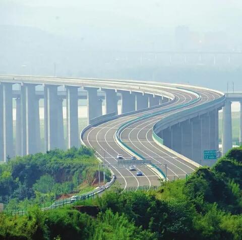“五一”假期，山西公路铁路机场很忙
